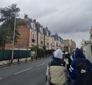 Wanderung durch die Gassen von Paris