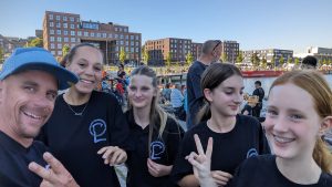 Gute Laune beim SchoolCup der Kieler Drachenboottage