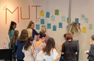 Sammeln der Themen an der Mut-Wand
